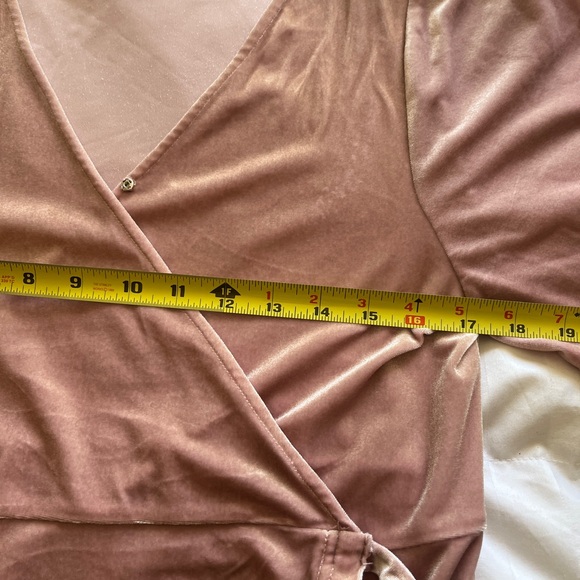 WRAP DRESS Blush Pale Pink, Velour Velvet Pink Thread Sz M-L - Picture 3 of 7